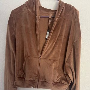NWT Skims Velour hoodie XL